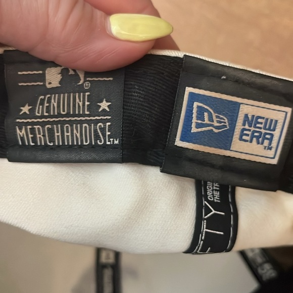 Boston Red Sox Fitted Hat MLB New Era 59FIFTY White Camo Size 7 1/4 Baseball - Picture 6 of 9